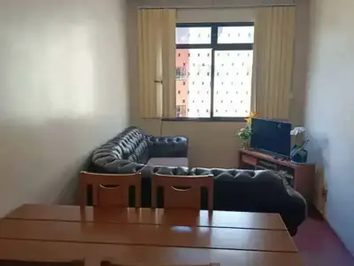 Apartamento com 2 quartos em Centro
