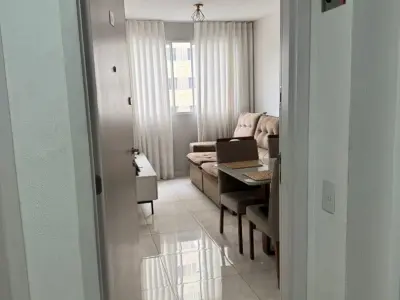 Apartamento com 2 quartos em Jardim Riacho das Pedras