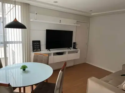Apartamento com 2 quartos em Parque Maracanã