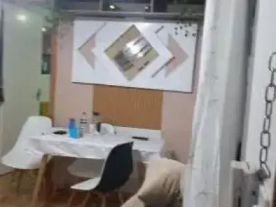 Apartamento com 2 quartos em Santa Cruz Industrial