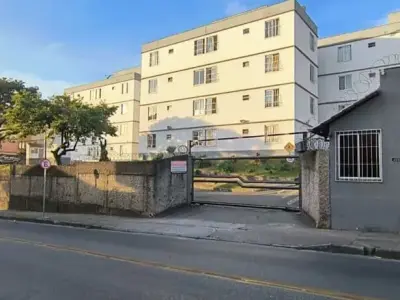 Apartamento com 2 quartos em Vila Beneves