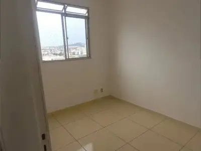 Apartamento com 2 quartos em Distrito Industrial Doutor Hélio Pentagna Guimarães