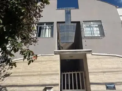 Apartamento com 2 quartos em Dona Clara