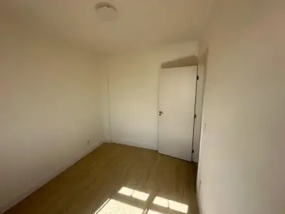 Apartamento com 2 quartos em Santa Clara B