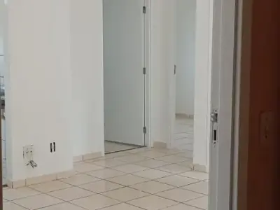Apartamento com 2 quartos em Chácaras Bom Jesus