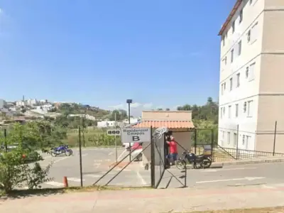Apartamento com 2 quartos em Chácaras Bom Jesus