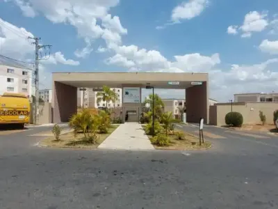Apartamento com 2 quartos em Jardim Imperial