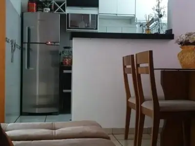 Apartamento com 2 quartos em Camargos