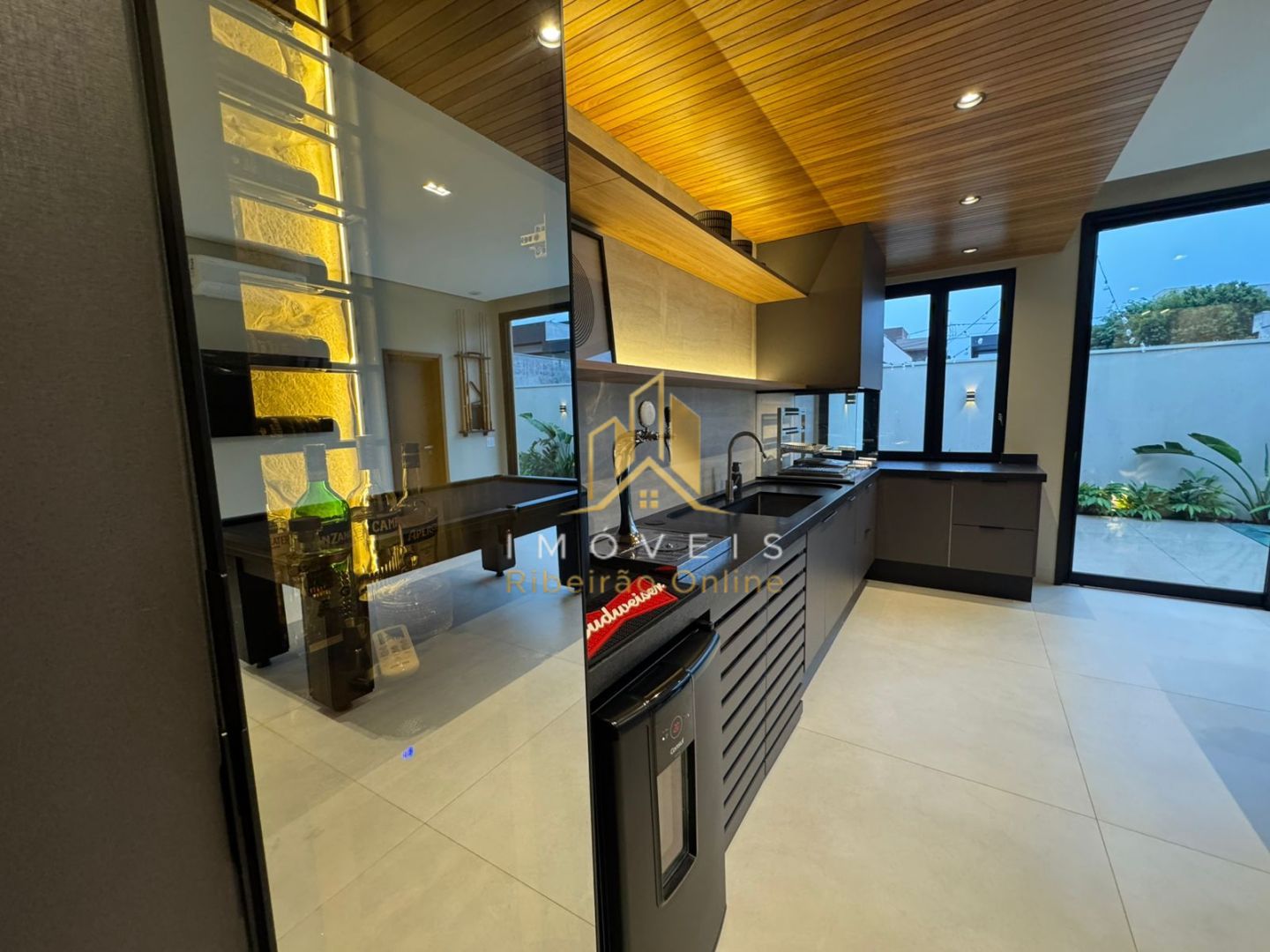 Casa à venda com 3 quartos, 3 suítes, 4 vagas e 220m² no Residencial Alto do Castelo, Ribeirão Preto (SP) — foto 2 de 20