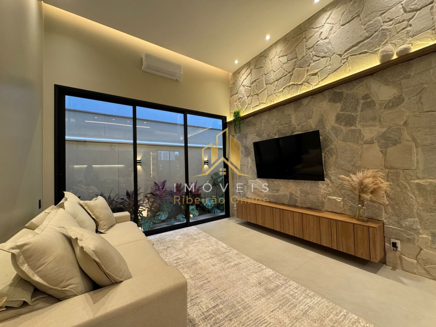 Casa à venda com 3 quartos, 3 suítes, 4 vagas e 220m² no Residencial Alto do Castelo, Ribeirão Preto (SP) — foto 7 de 20