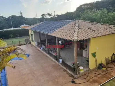 Casa de Condomínio com 3 quartos em Cond. Morada do Lago