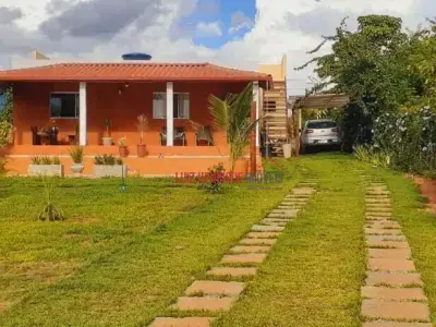 Casa de Condomínio com 2 quartos em Cond. Morada do Lago