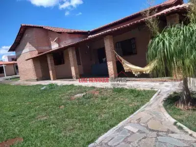 Casa de Condomínio com 3 quartos em Cond. Morada do Lago