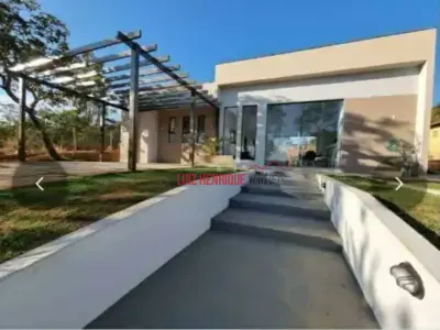 Casa de Condomínio com 3 quartos em Cond. Vila Monte Verde