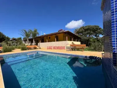Sítio com 4 quartos em Curralinho