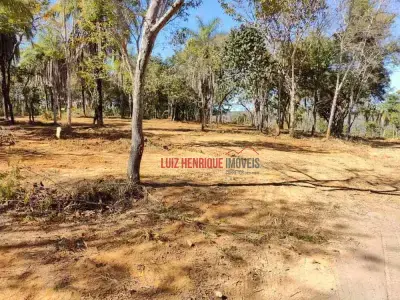 Lote / Terreno com 0 quartos em Cond. Morada do Lago