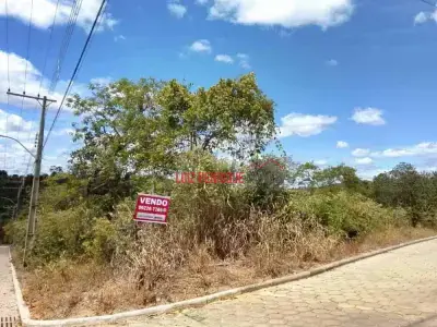 Lote em Condomínio com 0 quartos em Condomínio Estância da Mata