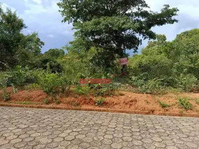 Lote / Terreno com 0 quartos em Cond. Vila Monte Verde