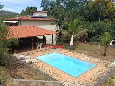 Casa de Condomínio com 2 quartos em Cond. Aldeia da Jaguara