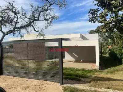 Casa de Condomínio com 3 quartos em Cond. Vale do Luar