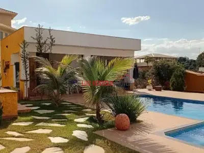 Casa de Condomínio com 3 quartos em Condomínio Estância da Mata