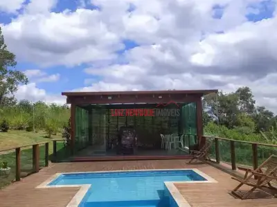 Casa de Condomínio com 3 quartos em Cond. Vale do Luar