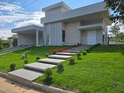 Chácara com 4 quartos em Cond. Vale do Luar