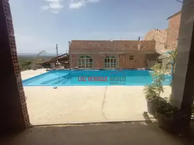 Casa com 2 quartos em Almeida
