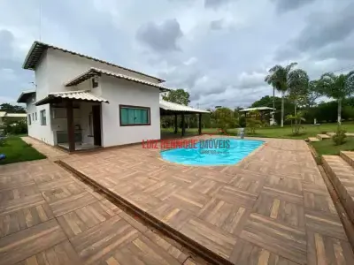 Casa de Condomínio com 3 quartos em Cond. Vale do Luar