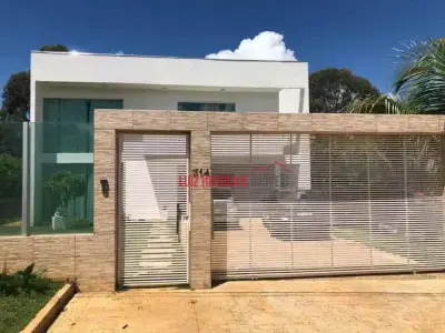 Casa de Condomínio com 3 quartos em Cond. Vale do Luar