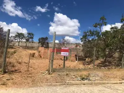 Lote em Condomínio com 0 quartos em Cond. Caminho da Serra