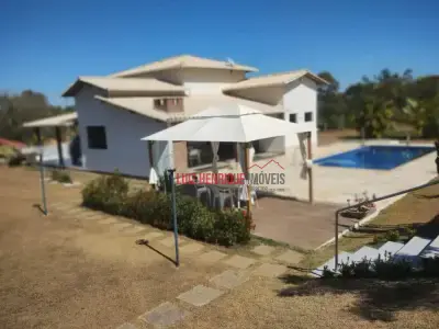 Casa de Condomínio com 3 quartos em Cond. Aldeia da Jaguara