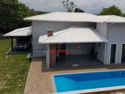 Casa de Condomínio com 3 quartos em Condomínio Estância da Mata