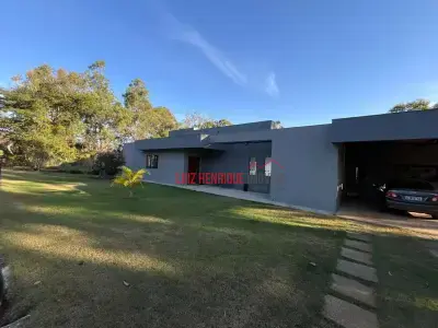 Casa de Condomínio com 4 quartos em Cond. Vila Monte Verde