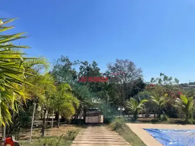 Casa de Condomínio com 3 quartos em Cond. Vale do Luar