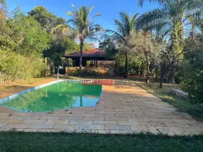 Casa de Condomínio com 8 quartos em Cond. Aldeia da Jaguara