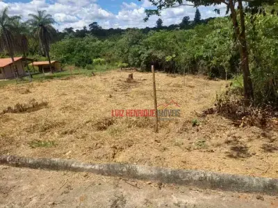 Lote em Condomínio com 0 quartos em Condomínio Villa Monte Verde