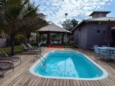 Casa de Condomínio com 5 quartos em Cond. Vila Monte Verde