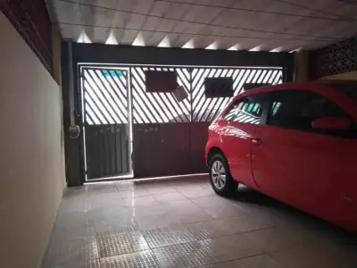Casa com 2 quartos em Jardim Maria Sampaio