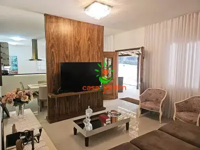 Casa com 4 quartos em Retiro do Chalé, Brumadinho - 370m²