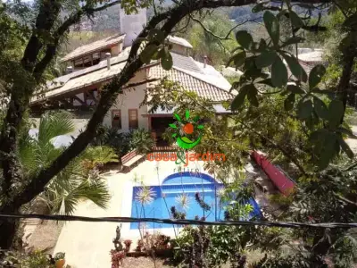 Casa com 4 quartos em Retiro do Chalé, Brumadinho - 300m²