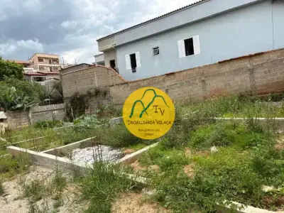 Casa com 0 quartos em Centro, Luminárias - 200m²
