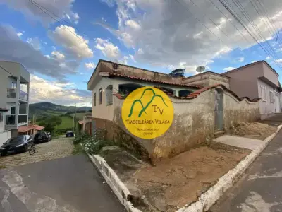 Casa com 3 quartos em Centro, Luminárias - 200m²