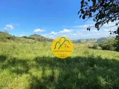 Lote / Terreno com 0 quartos em Zona Rural, Luminárias - 50m²