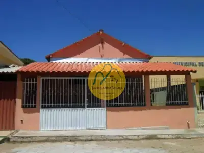 Casa com 0 quartos em Centro, Luminárias - 249m²