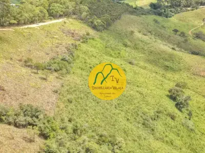 Lote / Terreno com 0 quartos em Zona Rural, Luminárias - 100m²