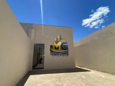 Casa com 3 quartos em Vila Campos, Montes Claros - 75m²