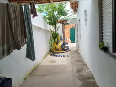 Casa com 2 quartos em São Geraldo II, Montes Claros - 100m²