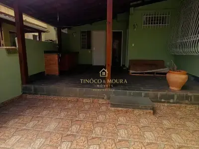Casa com 6 quartos em Liberdade, Belo Horizonte - 250m²