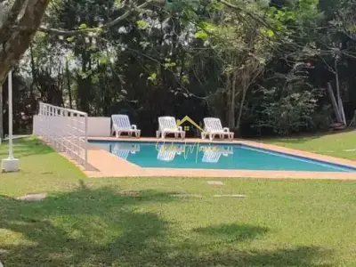 Casa de Condomínio com 4 quartos em Colinas do Mosteiro de Itaici